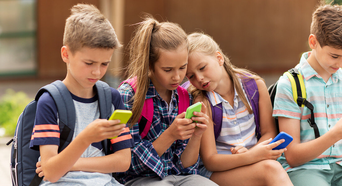 bambini-e-tecnologia-1100x600