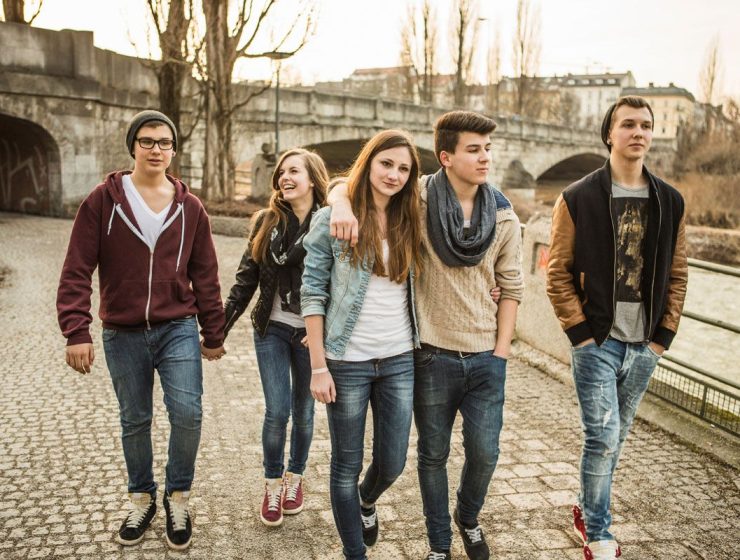Adolescenti oggi-1200x800